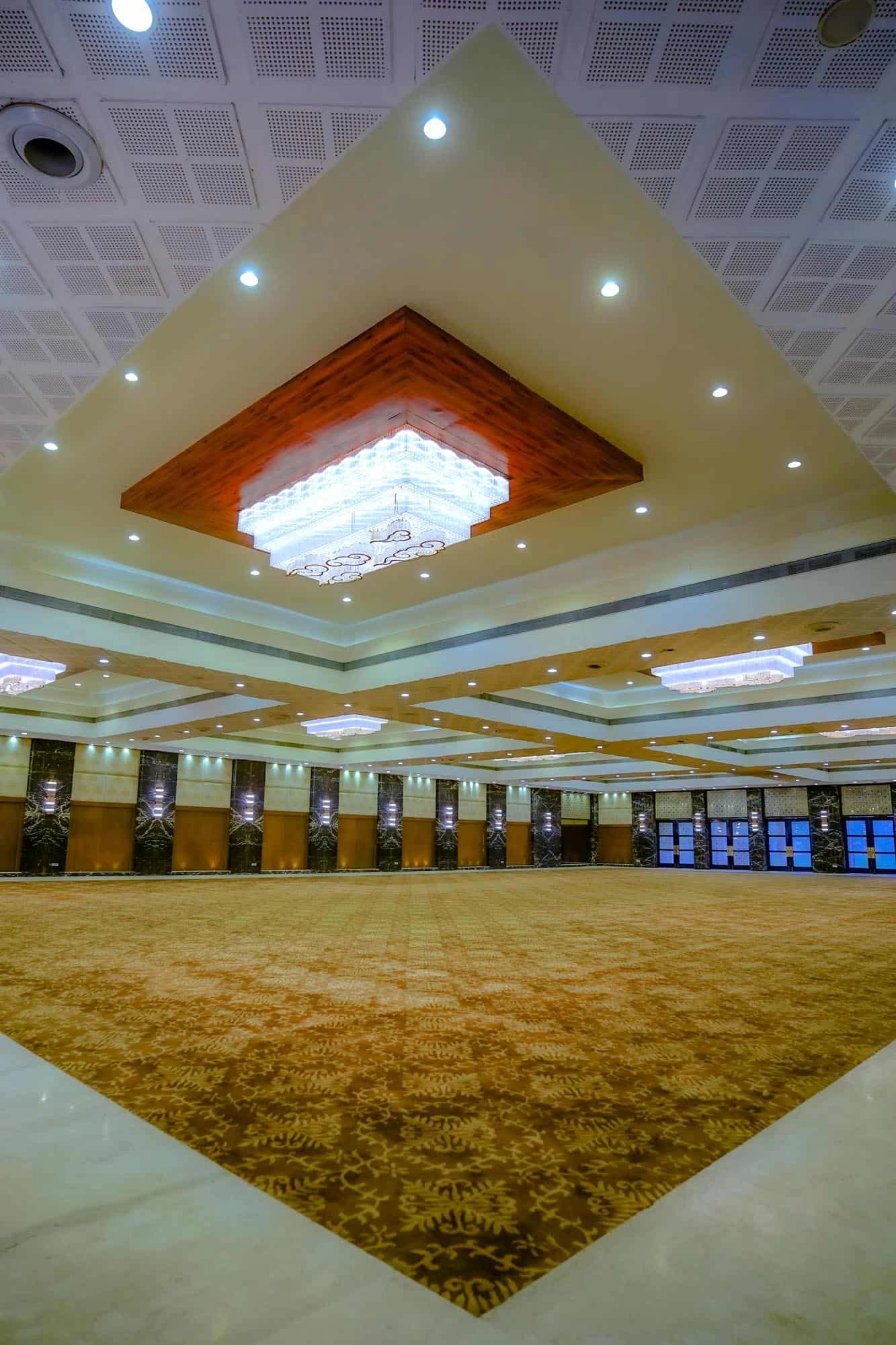 Spacious wedding hall at Chattarpur Farms in Nagpur