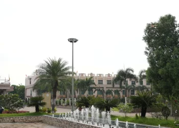 Landscaped grounds and building at Chattarpur Farms in Nagpur