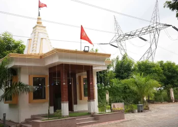 Temple and landscaped area at Chattarpur Farms in Nagpur